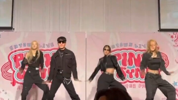 งานเลี้ยงประจำปี SM: เอเจนซี่แต่ละค่ายรีทวิสเพลงของศิลปินตัวเอง พร้อมด้วยปฏิกิริยาสุดฮาจากเหล่าศิลปิ