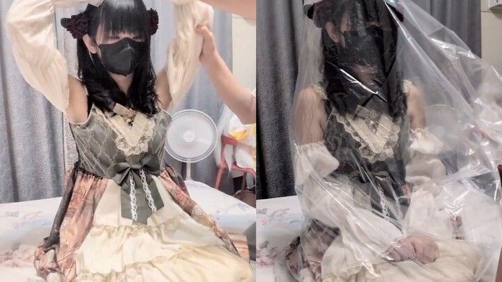 Life-size dolls of Sijie Xiaoyang are for sale