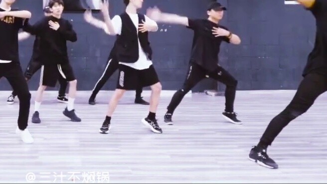 【TFBOYS】First Confession×Devil from Heaven (Tarian grup ini memang cocok dengan alam semesta)