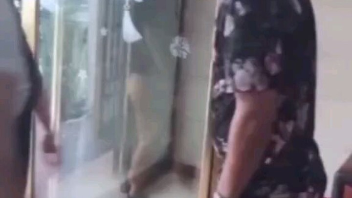 Con Gái Nét Na Thuỳ Mị