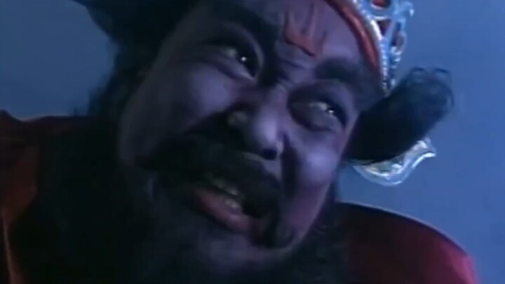 The judge Bao from the neighboring production made a cameo as Zhong Kui and even saved Uncle Ying.