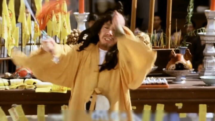 Đạo sĩ ra lệnh cho Long Vương ban mưa, nhưng Long Vương vẫn dửng dưng; trong cơn tức giận, đạo sĩ đố