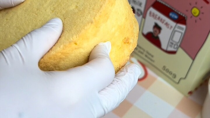 The cream turned into paint!