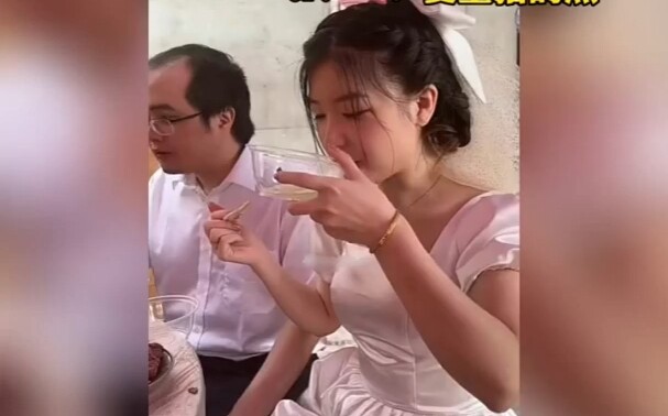 กาลเวลาเหมือนมีดโกน ผมถูกปาดไปเรื่อยๆ จนหมดหัว ฮ่าฮ่าฮ่า!