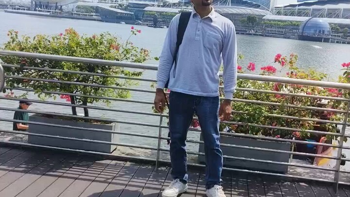 #shan_khan_Vloggee