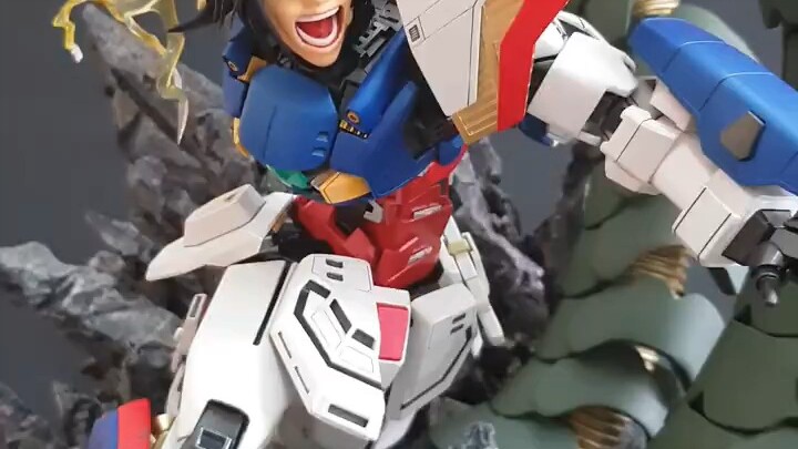 A 30th anniversary commemorative work of "Mobile Fighter G Gundam" made by a Malaysian master
