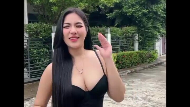 bikin candu goyangan nya