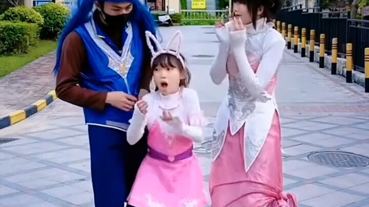 I’m going to summon Tang San and Xiao Wu to defeat you.