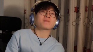 [Don't laugh challenge] A guy who laughs can't be cool at all...
