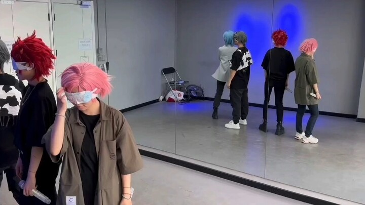 【Sleeping Blindfolded Dancing Nanana Version】No one is normal