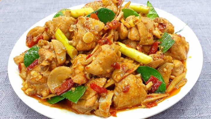 #ผัดเผ็ดไก่สมุนไพร รสเด็ด จัดจ้าน ถึงเครื่องสมุนไพร จะกับแกล้มกับข้าวก็อร่อยสุดๆ