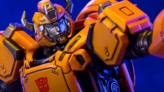 [Stop-motion animation] Miserable! Can't transform but still look cool! ? This Bumblebee is worthy o