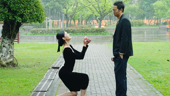 Are all ads in Hainan this cheesy? (3)