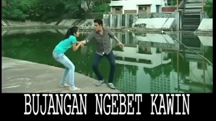 FTV Jadul Vicky Nitiegoro & Fanny Ghassani "Bujangan Ngebet Kawin"