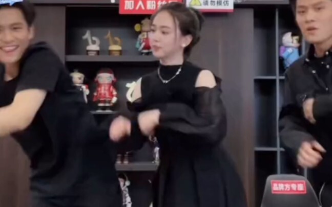 ต้าหยางเกอเริ่มบ้าขึ้นเรื่อยๆ แม้แต่เสี่ยวหยางเกอก็ทนดูไม่ได้แล้ว #เสี่ยวหยางเกอบ้า