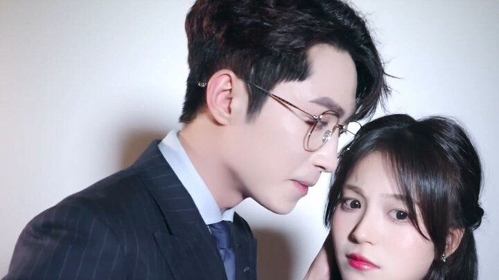 Janji yang paling indah bukanlah “Aku mencintaimu”, melainkan “Aku akan terus mencintaimu”