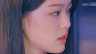 The direction of the gaze cannot hide the feelings