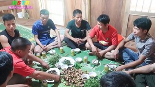 CÁ SẤU NƯỚNG CẢ CON ĂN MỪNG NÚT BẠC ĐỜI SỐNG TÂY BẮC