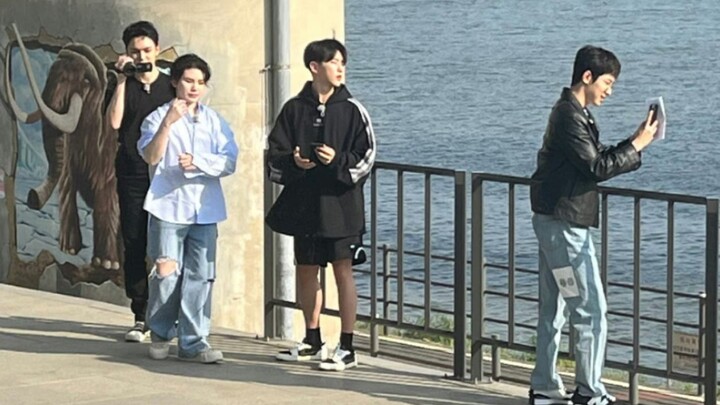 【SEVENTEEN】It feels like I’m running into this person everywhere