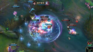 العب تيتان أعماق البحار، وكن علويًا مفيدًا!