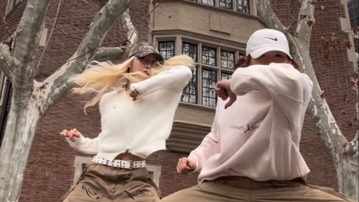 Yêu em nhiều hơn đi~