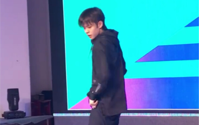 【Wang Chenyi/Chenyi】2018 referee performance filmed in ultra-close-up HD!!