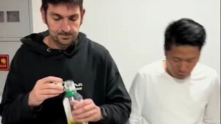 亚当越来越会过日子了