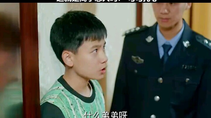 “ไม่เชื่อก็เงยหน้ามอง ฟ้าจะเมตตาใครได้บ้าง? ทุกคำพูดเจ็บจี้ใจ” — หูเซียนซวี่ เฉินเสี่ยวหยุน