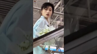 Gặp Người Yêu Cũ Ở Sân Bay || Vô Tinh - 无星 #tomboyvietnam #cvls