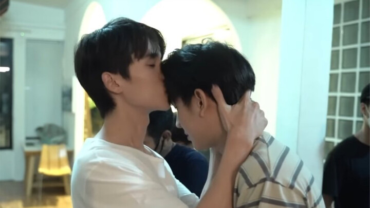 Do we really need to kiss just to comfort each other?! Dr. Jimmy really loves you!