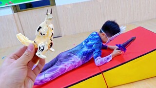52雷德王从奥特胶囊逃跑啦