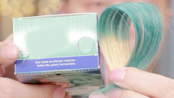 First Look at Hatsune Miku’s Hair Color: Schwarzkopf Mint Green – Try the Ear-Side Dye!