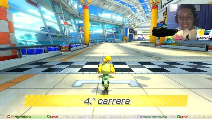 Canelita no tiene piedad  ¡Destruyendo amistades en Mario Kart!