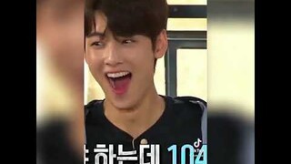 Màn tấu hài các idol