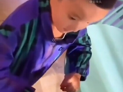 #صغار_البشر يضحكون لدرجة ألم البطن #أضحكُ كلما شاهدتُه