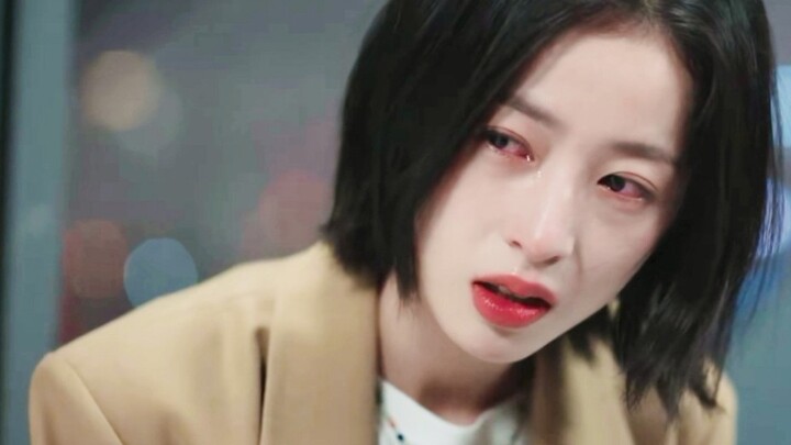 Now THIS is what I call acting! The moment she broke down in tears, her pent-up hurt practically bur