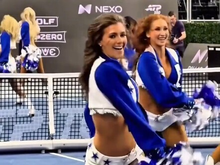 A sunny, confident, and vibrant cheerleading squad is just impossible not to love #CheerleadingTeam 