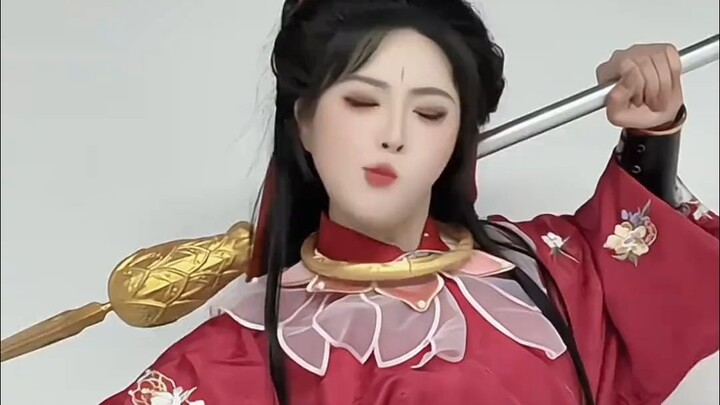 Na Tra lại đến rồi