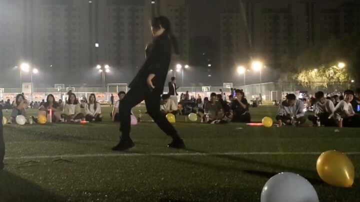 [Charmer dance] What is it like to dance charmer at the start of school ice-breaking performance!