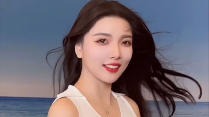 The aesthetics of the coconut tree boss are really good. She has a kind of charm that brings peace a