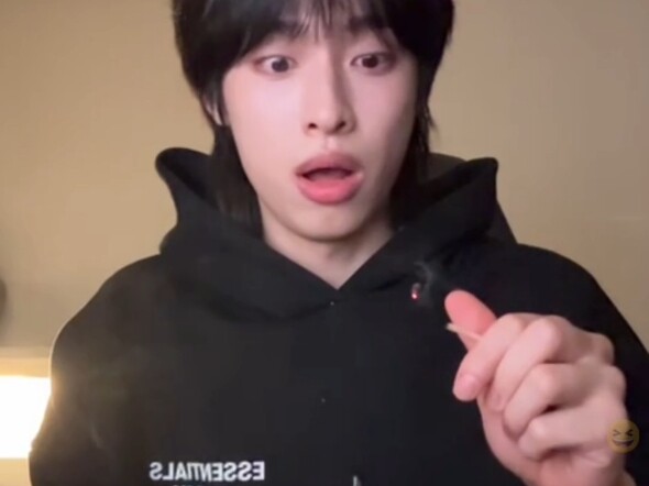 إذا شاهدت الفيديو ولم تضحك، فهذا يعني أنك مكتئب حقًا.