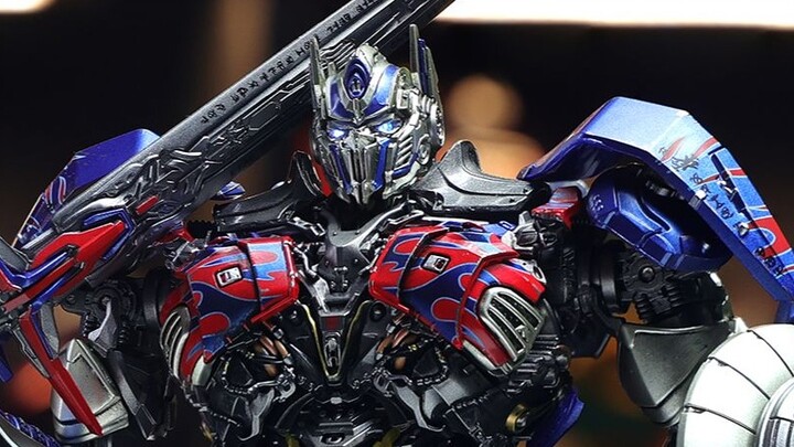 Transformers are like this now? YOLOPARK AMK PRO The Last Knight Optimus Prime Share