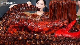 Want to watch some delicious food?Here are your wish.......😋😋😋😋