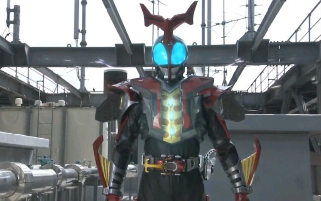 Udang (Cacing) VS Kamen Rider Kabuto Hyper Form (Cacing) Kepiting Fiddler (Cacing) Reina Mamiya lolo
