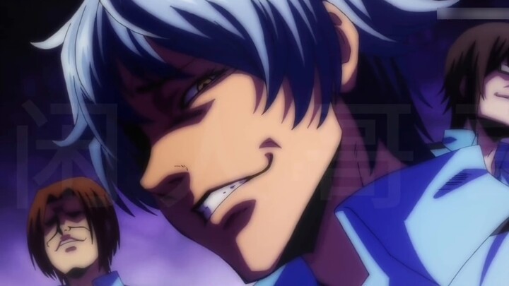 Ganda! Yuk, kita ganti klip dua senior yang sedang bermain tenis dengan "Azure Blue" dalam bahasa Ma