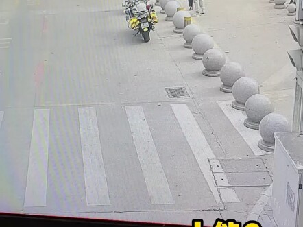 An toàn giao thông, mũ bảo hiểm an toàn, bảo vệ bình an và hạnh phúc.