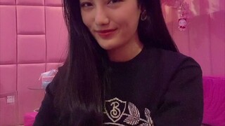 Oh my god, why is my girlfriend so cute?