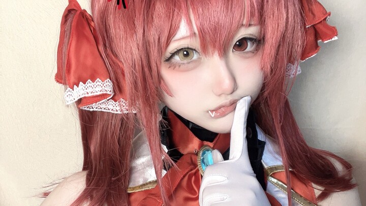 跳了ビビデバ 但是cos的宝钟玛琳