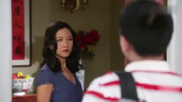 Lần đầu đến Mỹ – Anh chàng người Mỹ gốc Hoa béo mập phát hiện điểm yếu chết người ở trường học, ngay