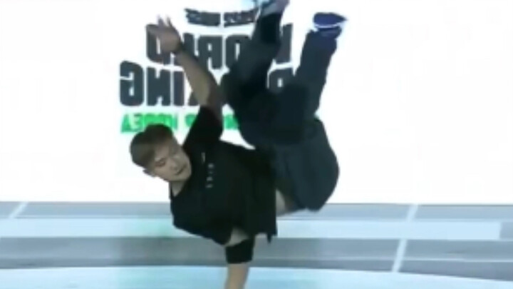 ท่านี้ทำเอาทุกคนในงานถึงกับตะลึง น่ากลัวมากเลย